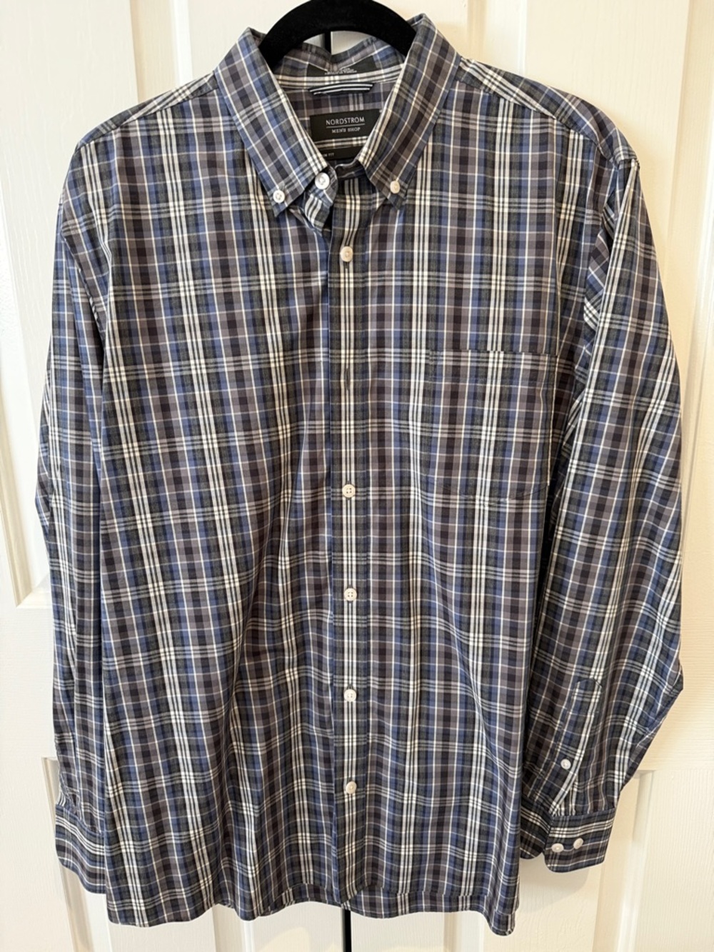 Nordstrom Men’s Navy and Gray Plaid Button-Down Shirt